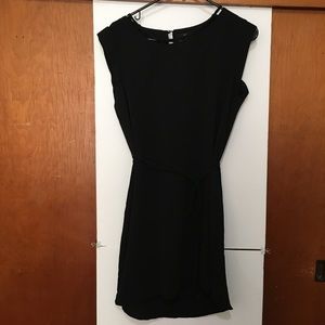 Black dress sz S forever 21